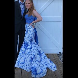 SHERRI HILL PROM DRESS!!